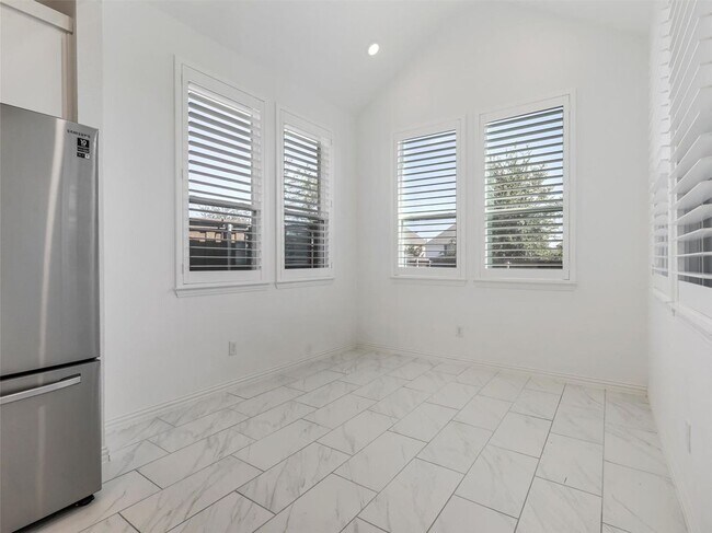 Foto del edificio - 8308 Pine Valley Dr