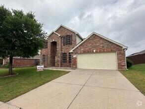 Building Photo - 404 Tarpan Trail