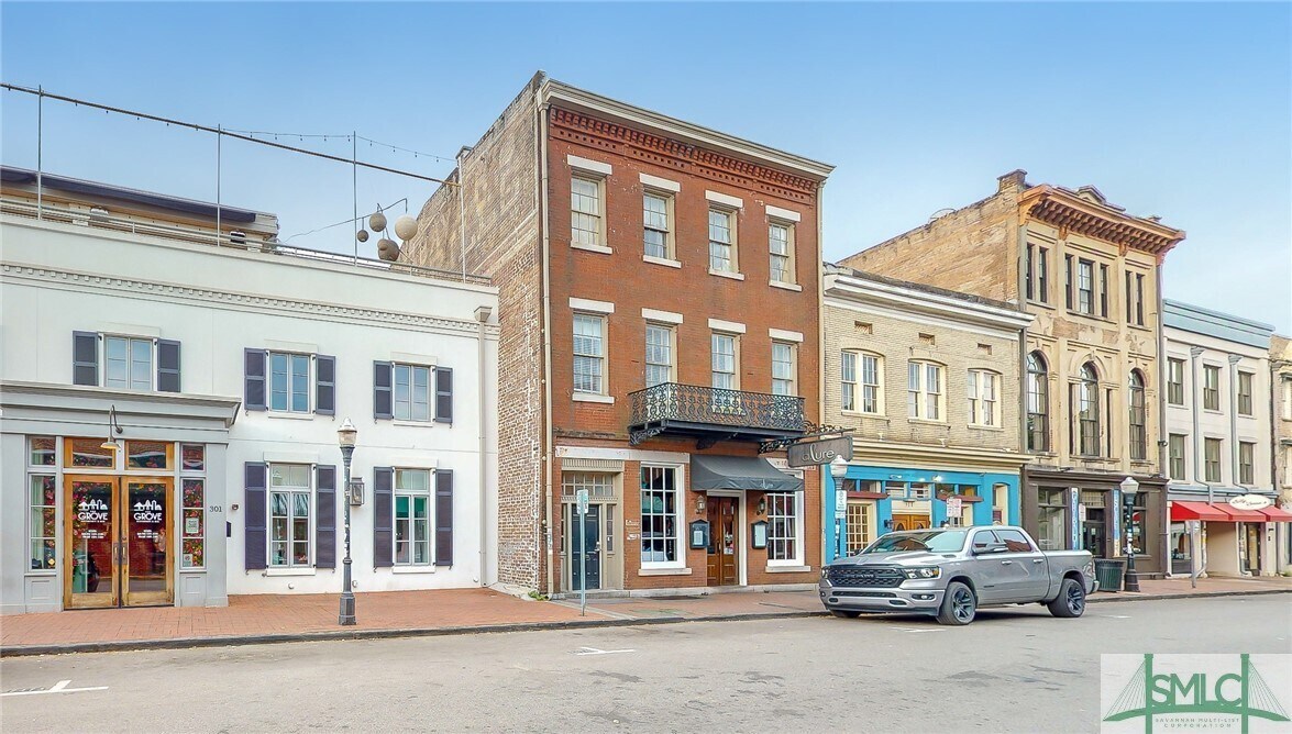 Primary Photo - 307 W Congress St