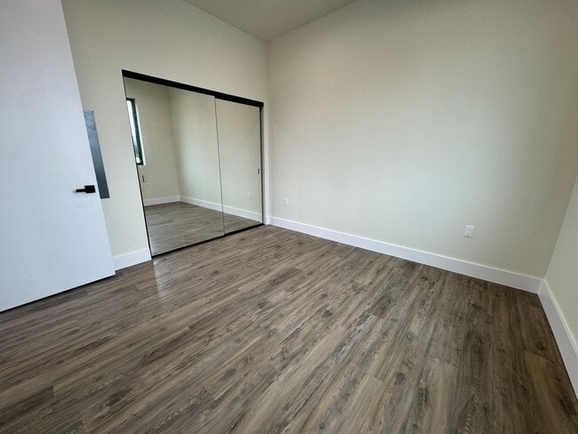 Building Photo - 2168 Balboa Ave