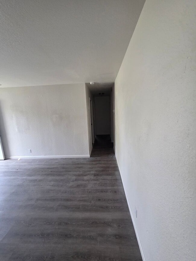 Foto del edificio - 716 St Martin Dr