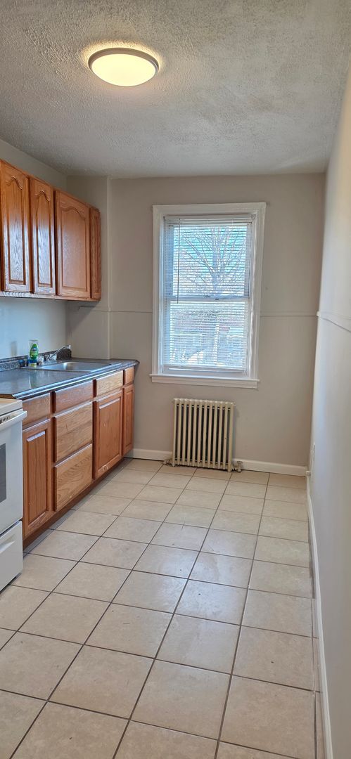 Foto del edificio - 1 Bedroom Upper Unit in Dundalk