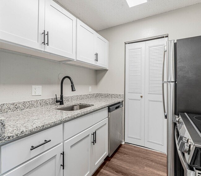 Foto del edificio - Rivercreek Apartments