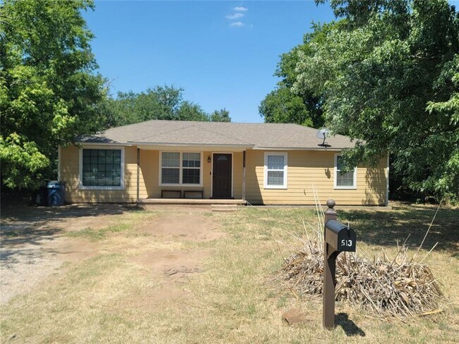 Exterior - 513 Idaho St