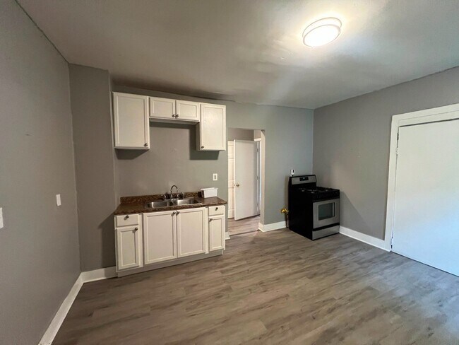 Foto del edificio - 1700 N 36th St
