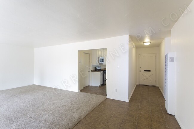 Building Photo - 3 Br House Near SDSU with Garage, W/D Hook...