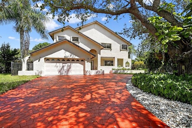 Building Photo - 8201 SW 57th St