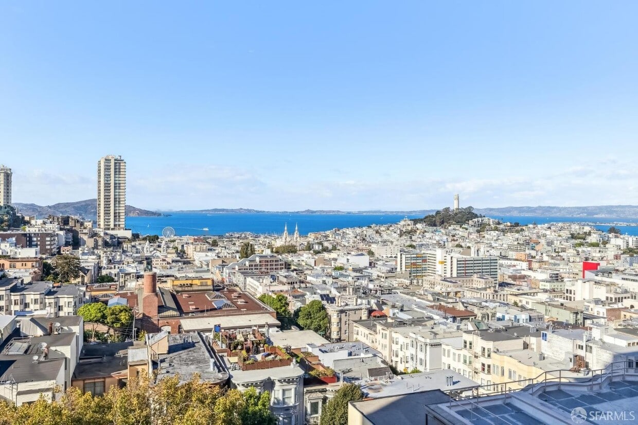 Primary Photo - 1150 Sacramento St