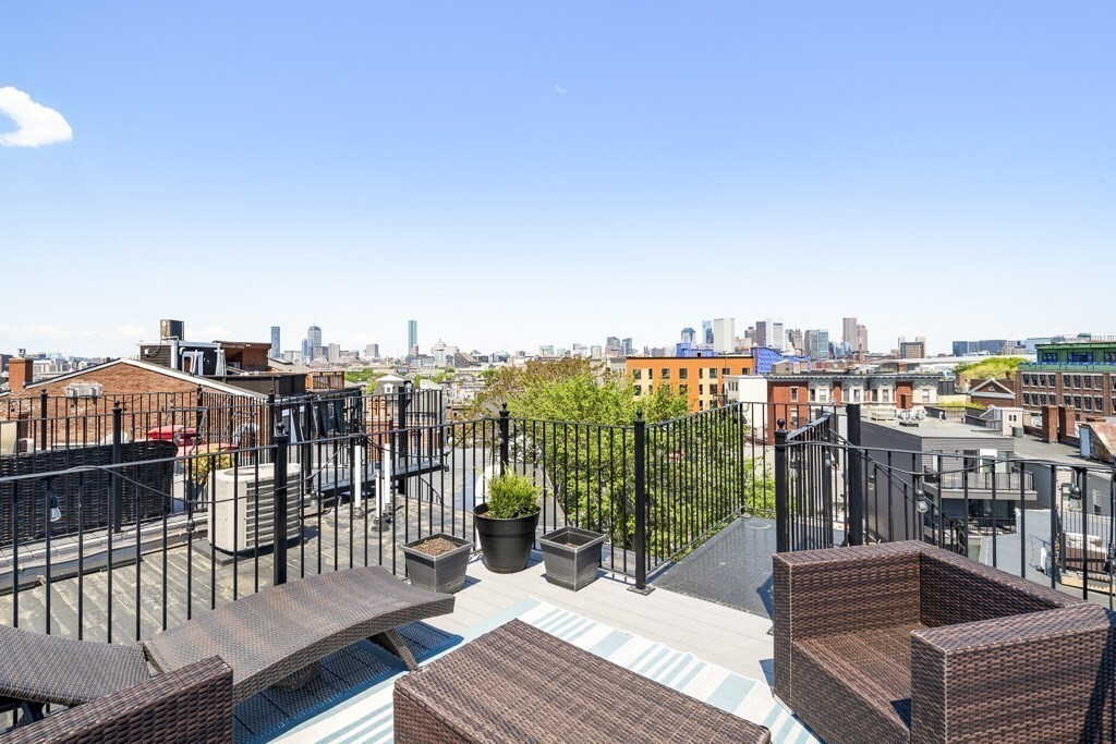 Foto principal - 480 E 4th St
