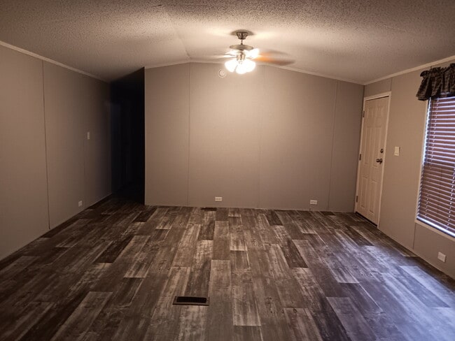 Foto del edificio - ???? This Week Only! Move-In Special on a Beautiful 3BR/2BA Country Home – Minutes from Colliervi...