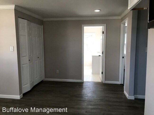 Foto del edificio - 4 br, 1.5 bath House - 875 New Rd