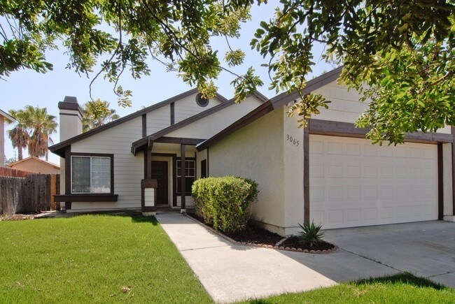 Foto del edificio - 3065 Leilani Way