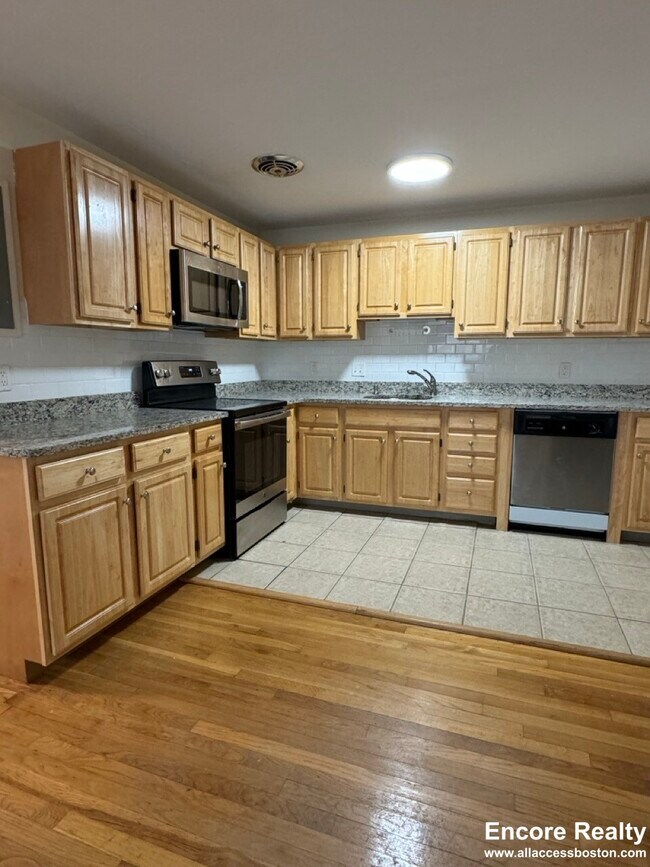 Foto del edificio - 110 Babcock St