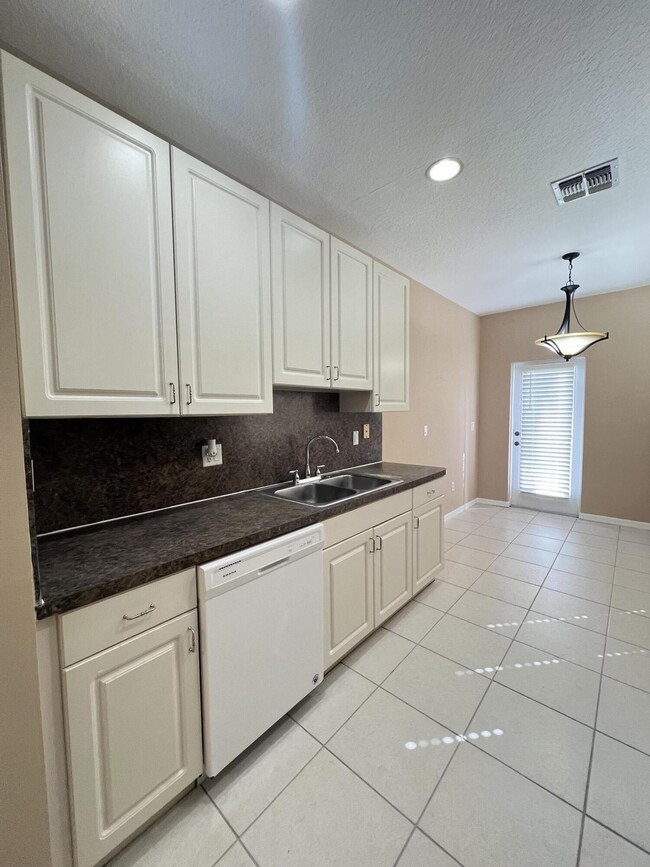 Foto del edificio - 2073 SE Glen Ridge Dr