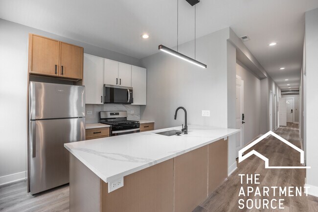 Foto del edificio - 2401 N Kedzie Blvd