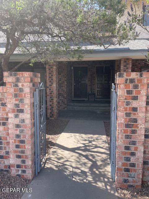 Building Photo - 7045 Orizaba Ave