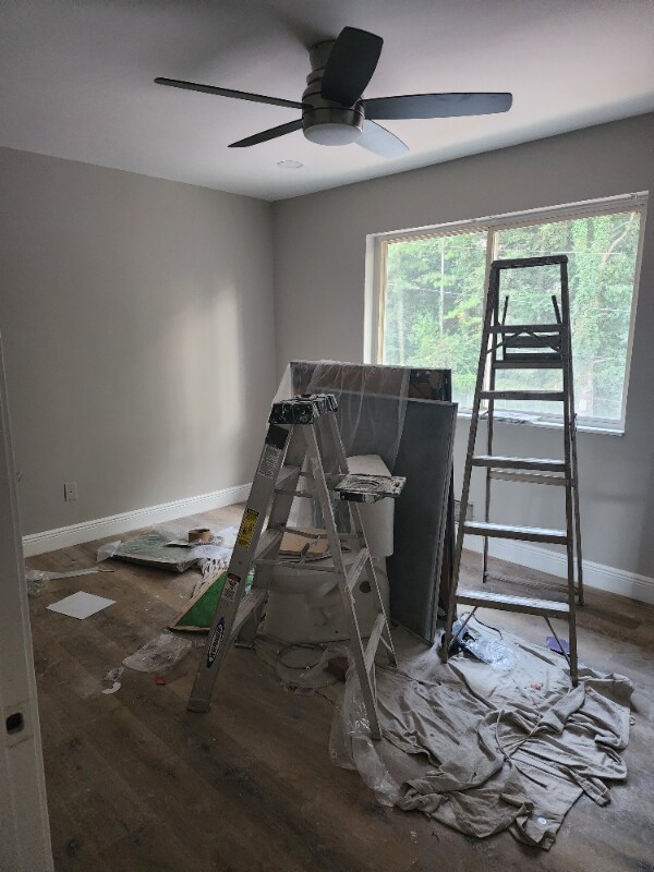 Foto del edificio - 390 W Lake Ave NW