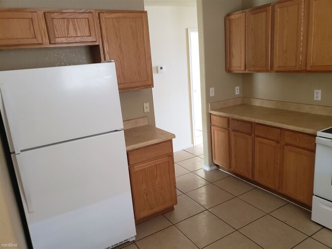 Building Photo - 3 br, 2 bath House - 114 S Picacho Heights Rd