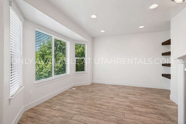 Foto del edificio - 345 W Park View Ln
