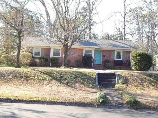 Photo - 210 Wayne Dr House