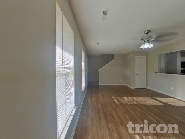 Foto del edificio - 6207 Linda Vista Ln