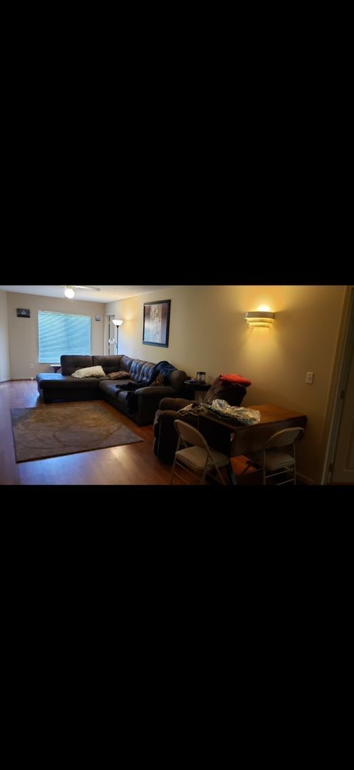 Building Photo - Spacious 4BR Townhome in Morgantown