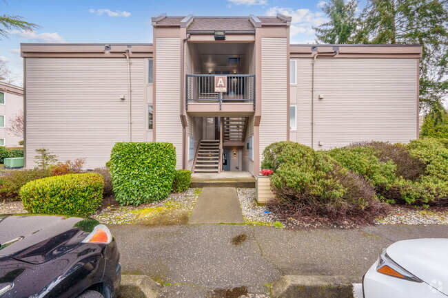 Building Photo - 14650 NE 32nd St