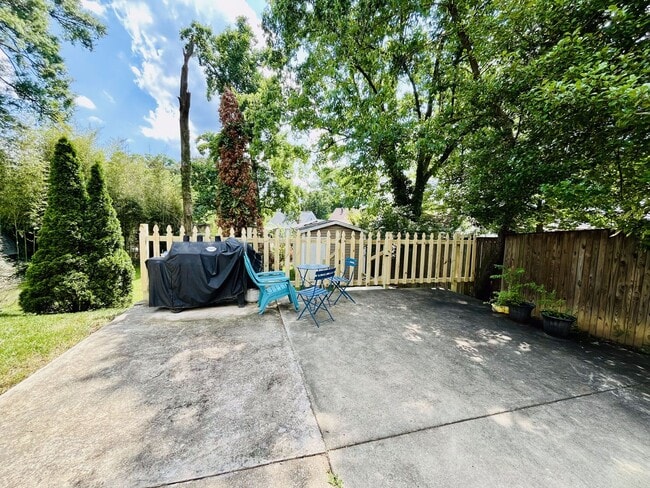 Building Photo - 2 Bedroom Single Family Home in Hyattsvill...