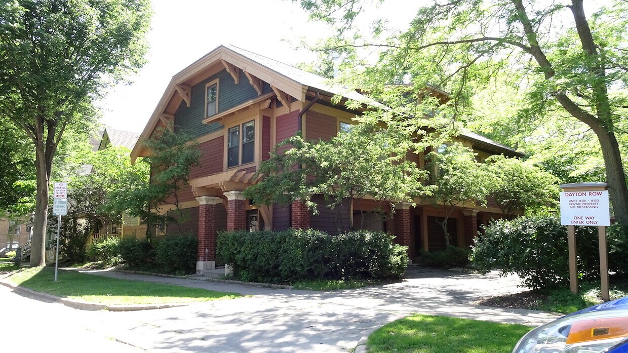 Foto principal - 153 Dayton Row