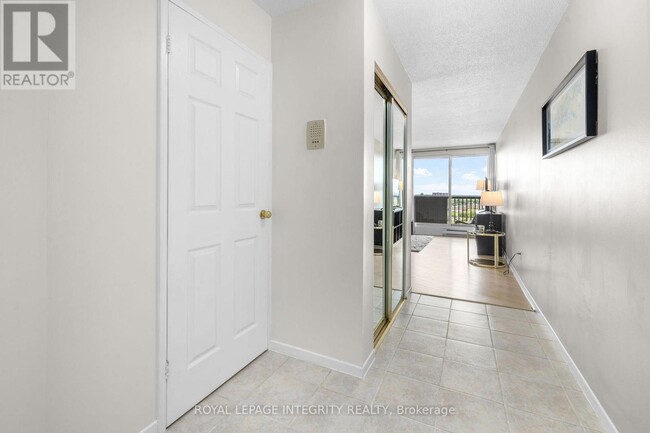Building Photo - 1380 Prince of Wales Dr
