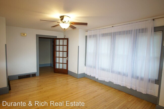 Building Photo - 2 br, 1 bath House - 6029 W Mitchell St.