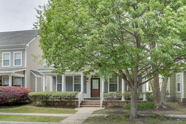 Building Photo - 528 Normandy St