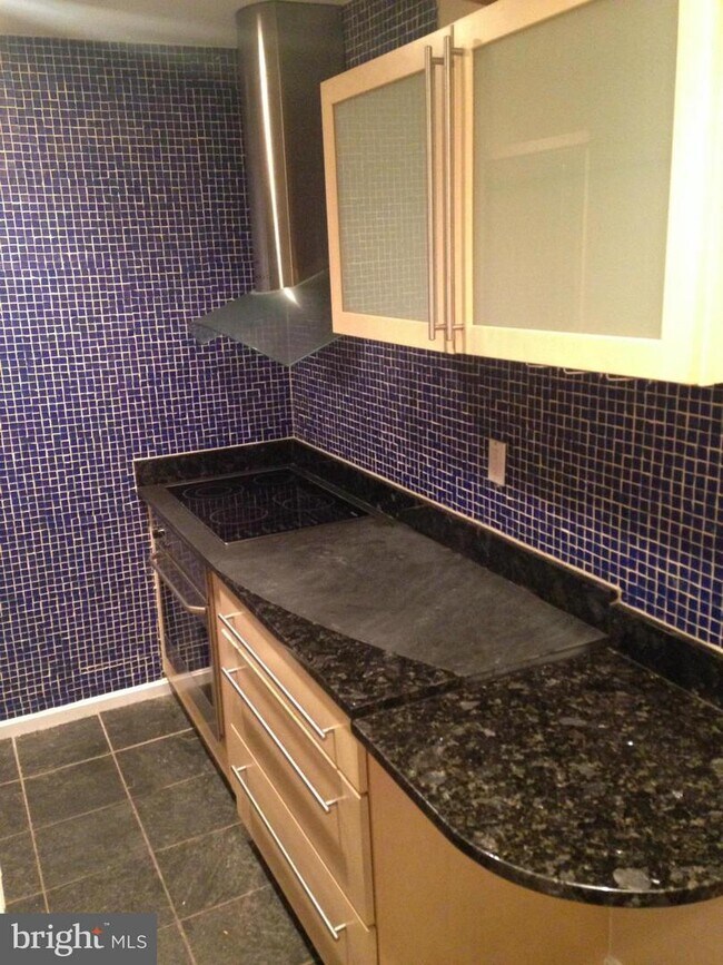 6642 Hillandale Rd Unit 51A, Bethesda, MD 20815 Condo for Rent in