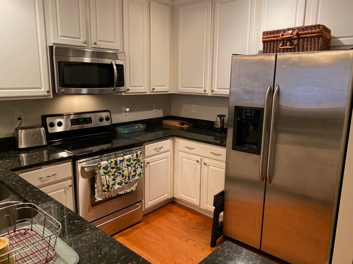 Foto principal - 720 S Shelmore Blvd