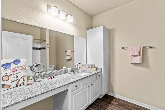 Photo - Reserve at Long Point Apartments