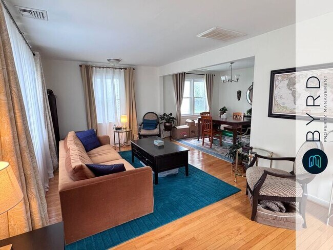 Foto del edificio - 4804 Augusta Ave
