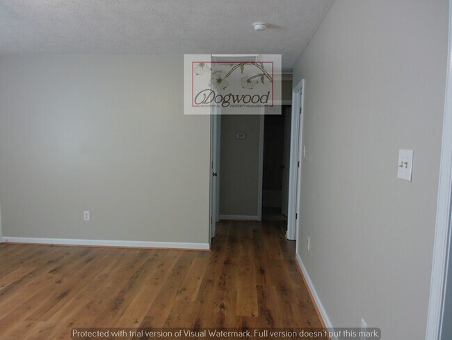 Foto del edificio - 212 N Kalmia Ave