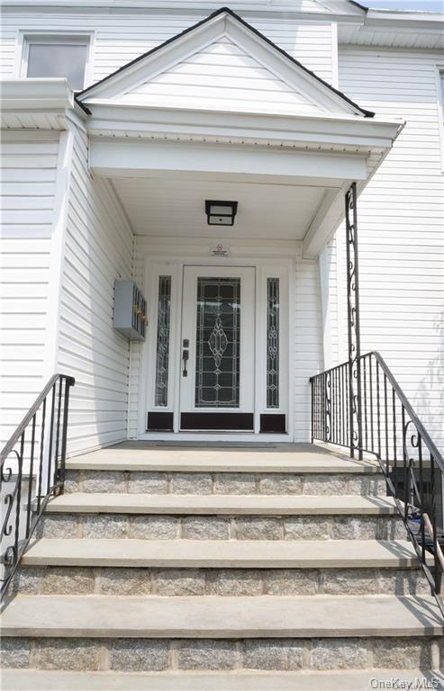 Primary Photo - 80 Dunwoodie St