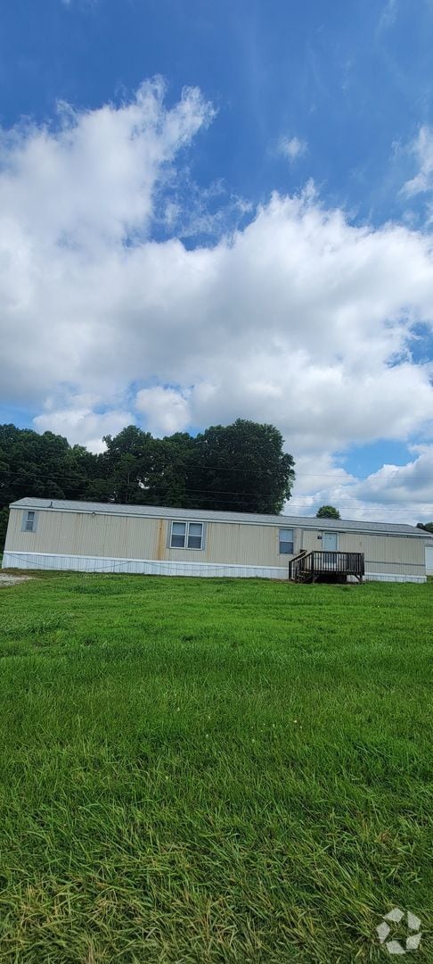 Building Photo - 801 Trollingwood Hawfields Rd
