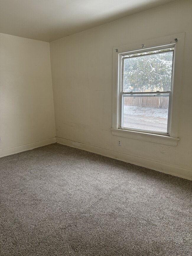 Photo - 543 Grafton Ave Townhome