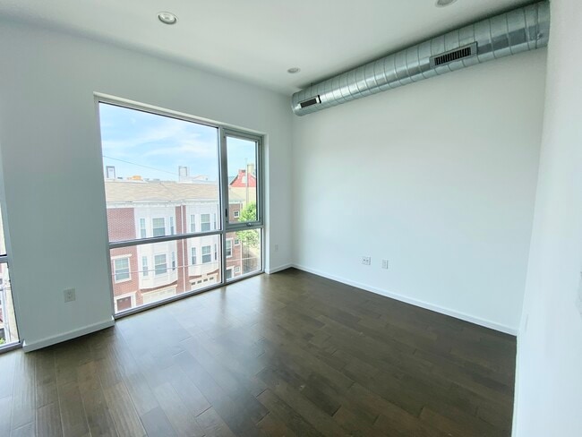 Building Photo - 1417 N 7th St