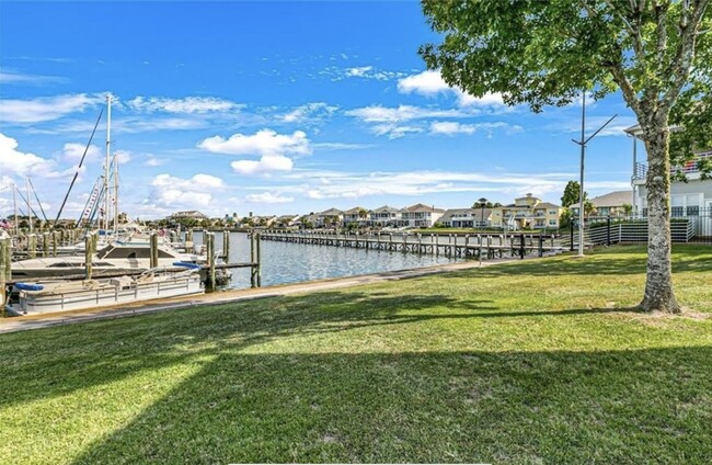 Building Photo - 1244 Harbor Dr