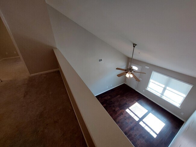 Building Photo - 3013 Joseph Dr