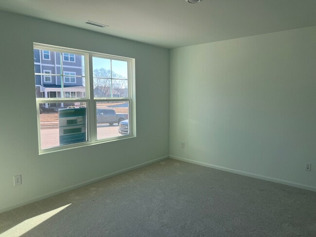 Foto del edificio - 1456 Jay Rd