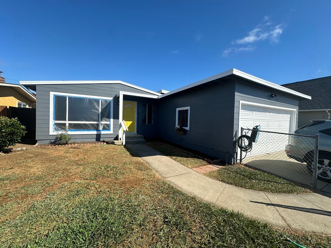 Primary Photo - 1735 Kehoe Ave