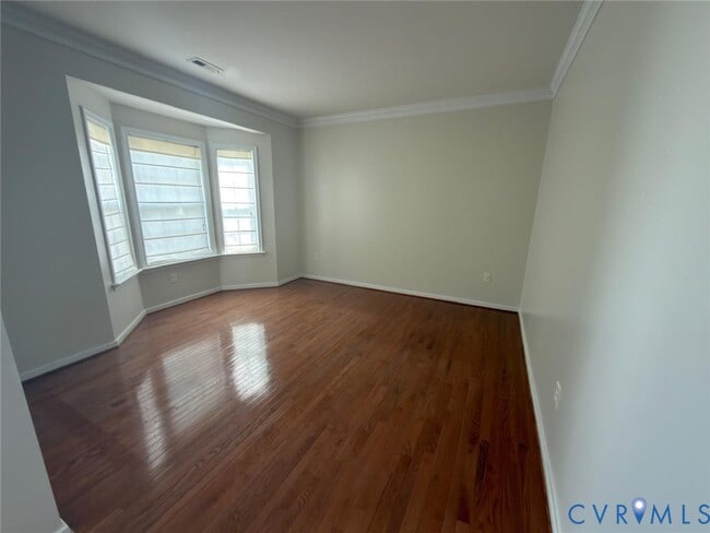 Foto del edificio - 2512 Water Race Terrace