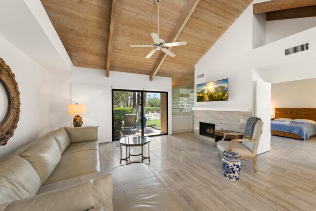 Building Photo - 306 Forest Hills Dr