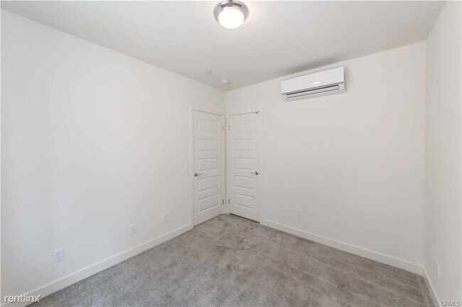 Building Photo - 3 br, 4 bath Condo - 7123 Ryder Ln