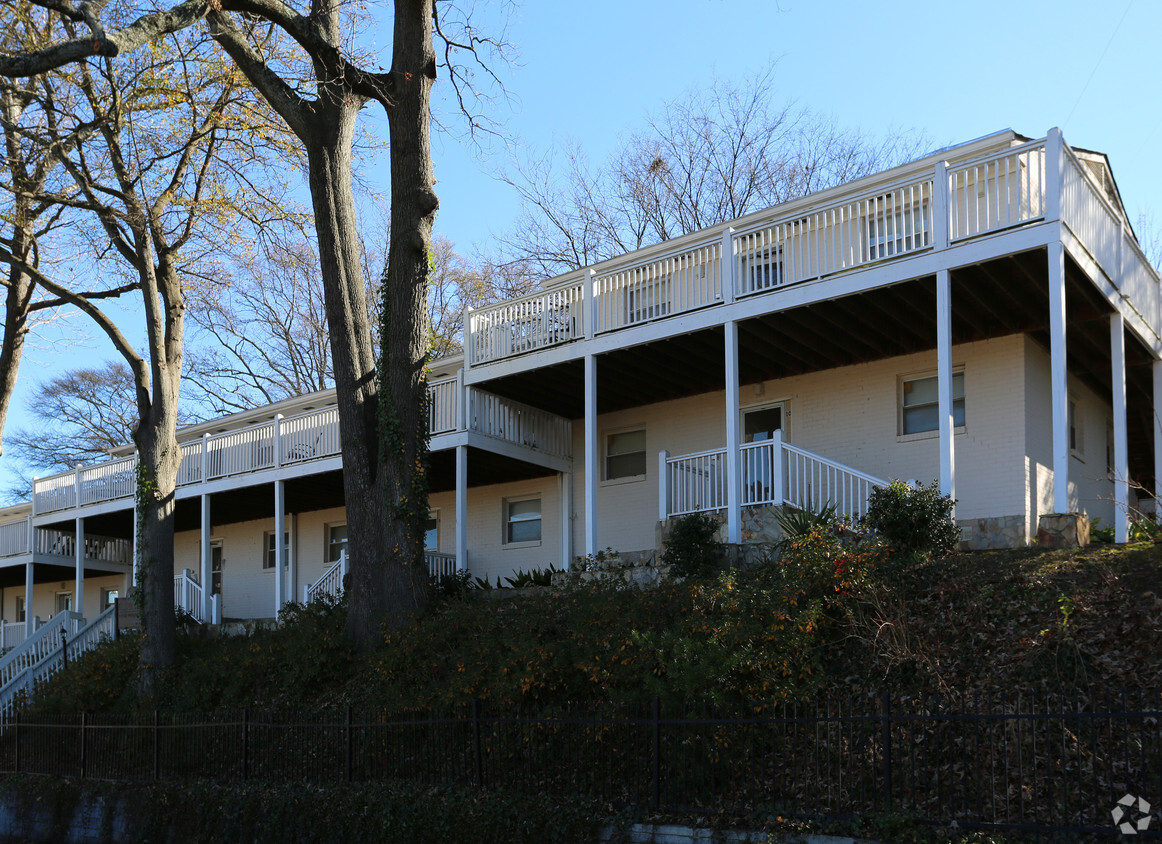 Primary Photo - Hillside Villas