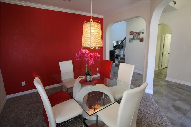 Foto del edificio - 9406 Heath River Ln